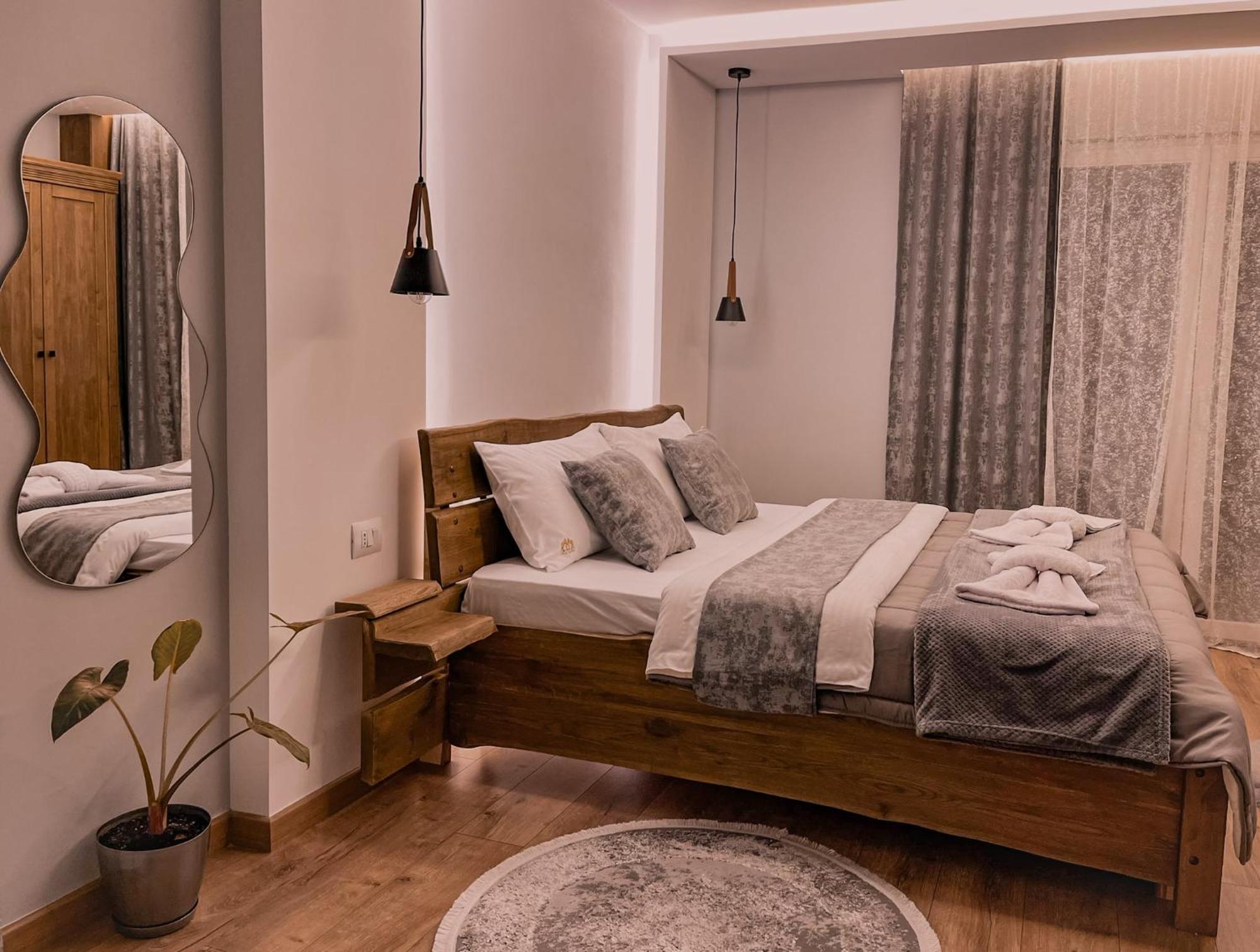 Vila Alpini Razem ภายนอก รูปภาพ
