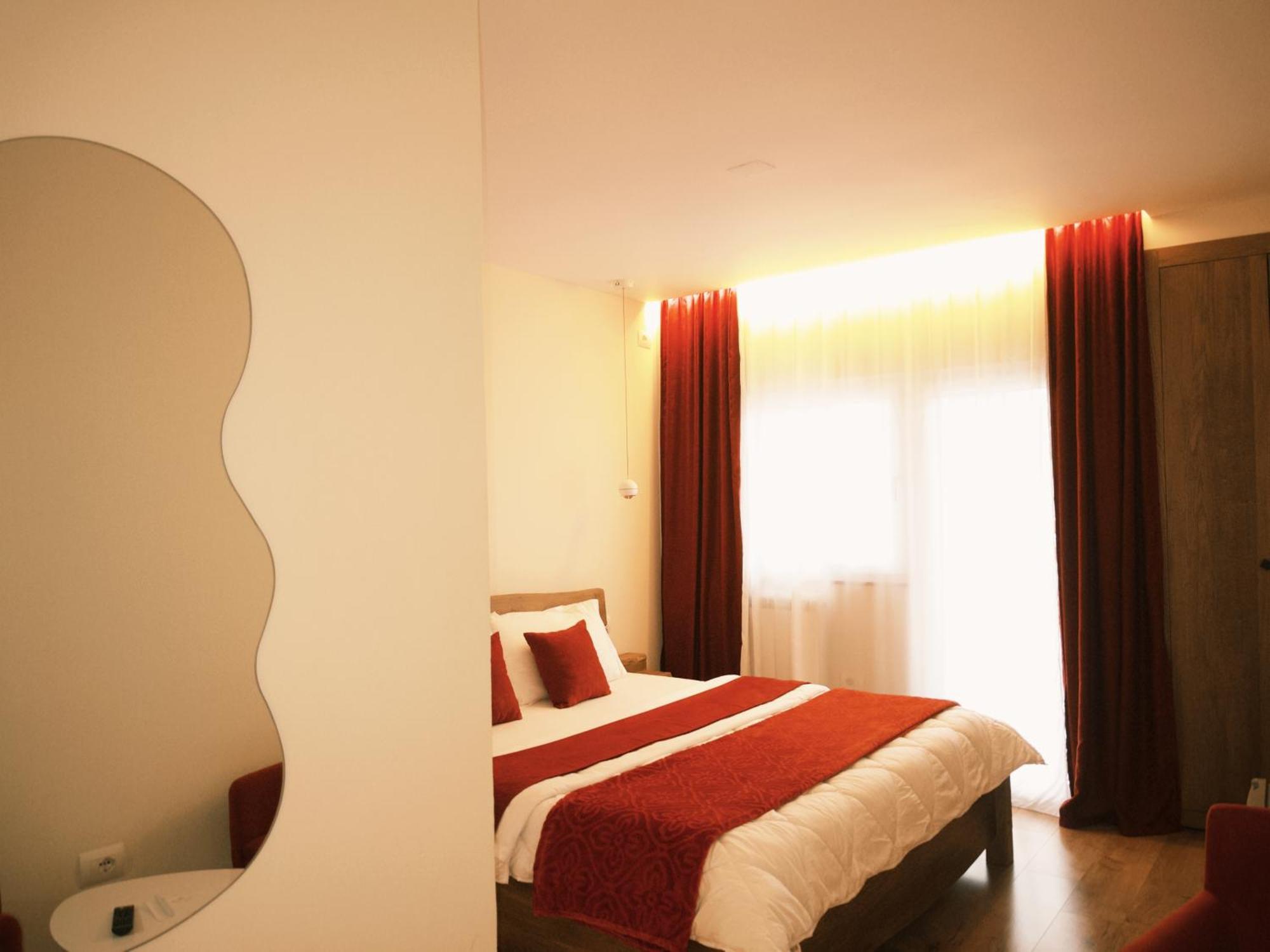Vila Alpini Razem ภายนอก รูปภาพ